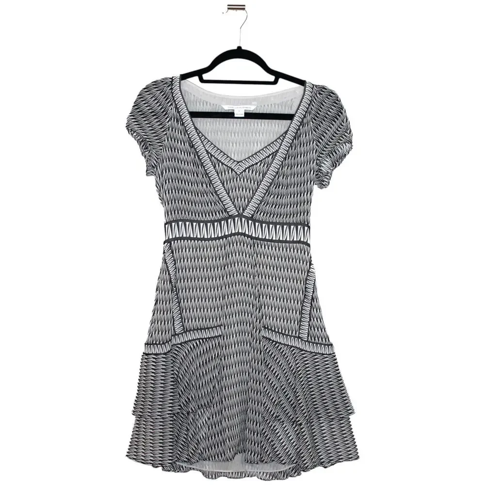 Diane Von Furstenberg Silk Mini Dress Size 0 XS